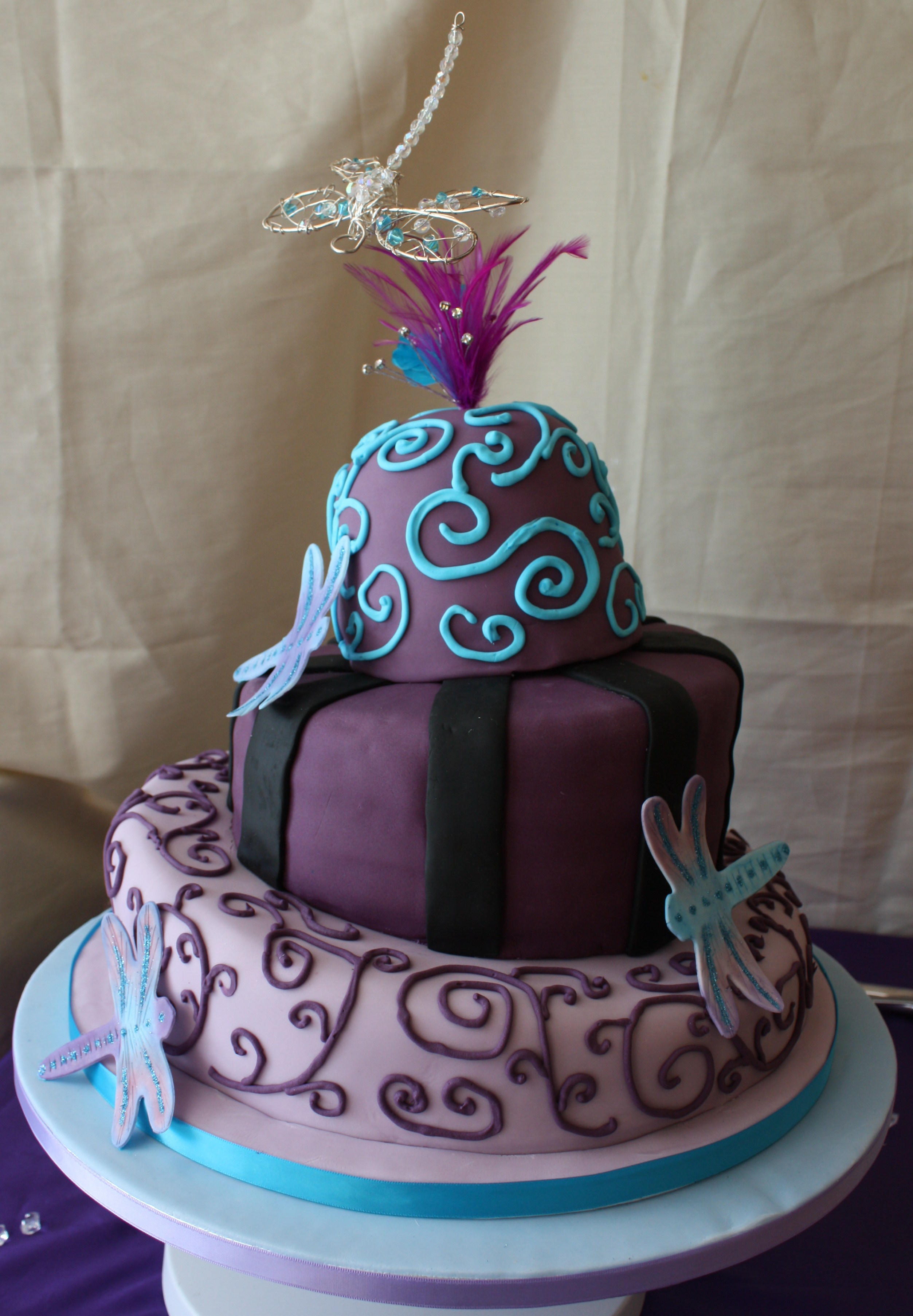 The Cole's wonky wedding cake | Esarbee's Blog